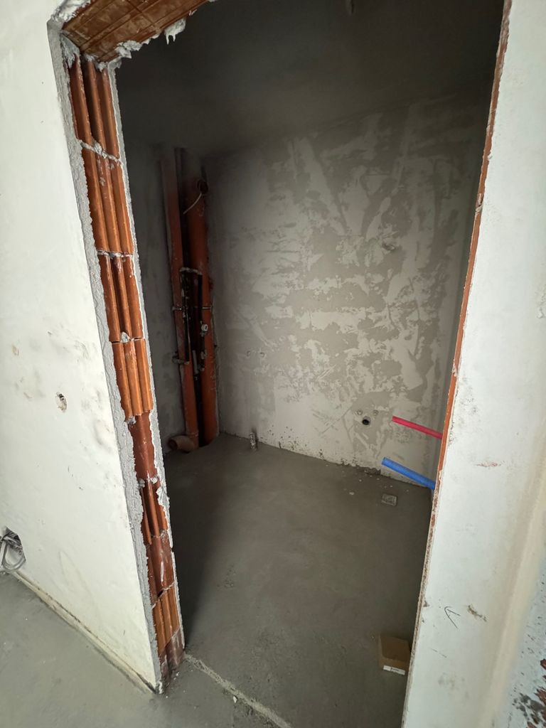 Продава се Двустаен апартамент в София, Манастирски ливади - 69 кв.м за 2244 €/кв.м - Снимка #12