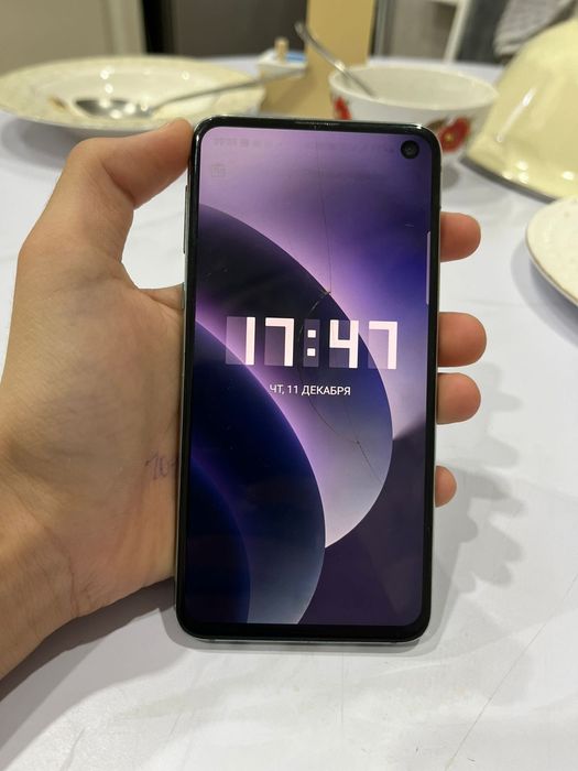 Samsung s10e продам или обмен