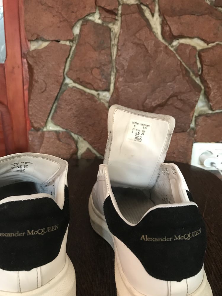 MQ Alexander McQueen