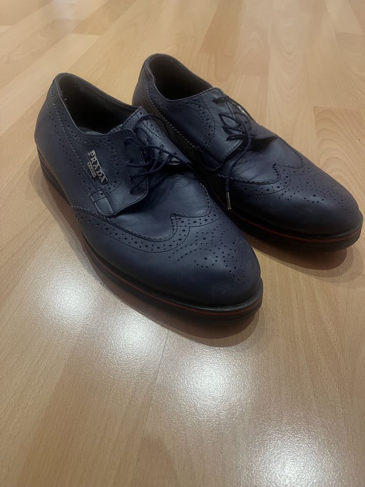 Официални обувки Prada 42 номер