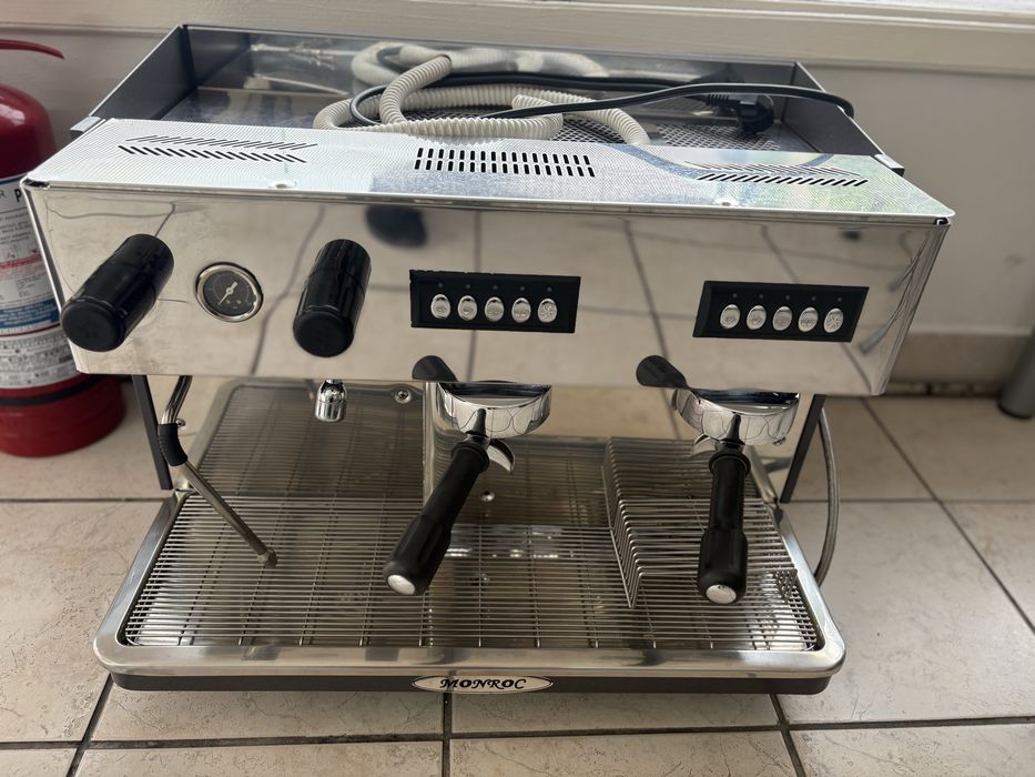 Aparat cafea profesional 2 grupuri