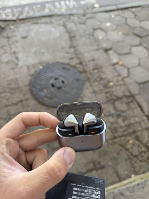 Samsung buds3 pro