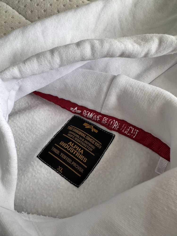 Alpha Industries Basic Hoody White  мъжки суичъ