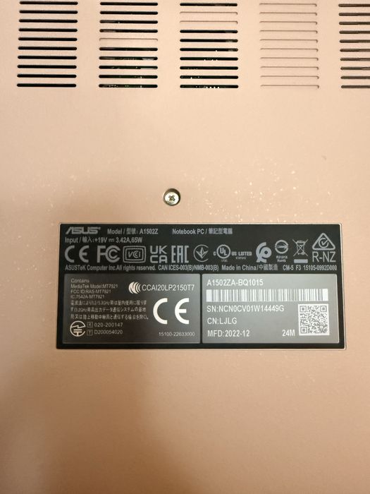 Laptop ASUS Vivobook 15, i5-1240P, 8GB RAM, SSD 512GB