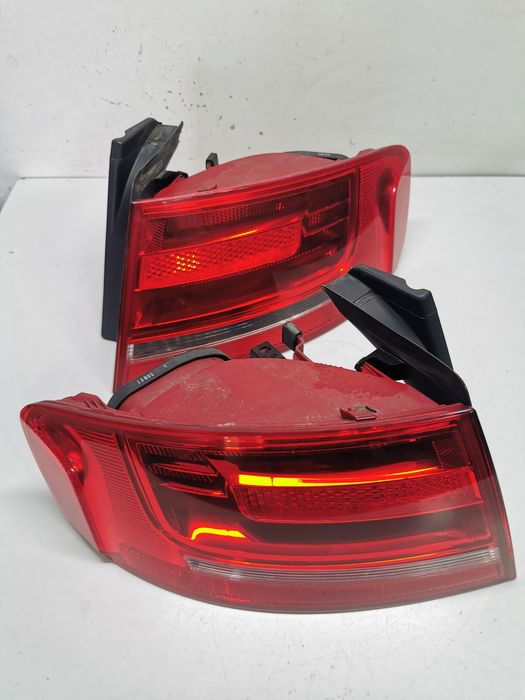 Stop Audi A4 B8 berlina tripla aripa stanga dreapta lampa dezmembrez