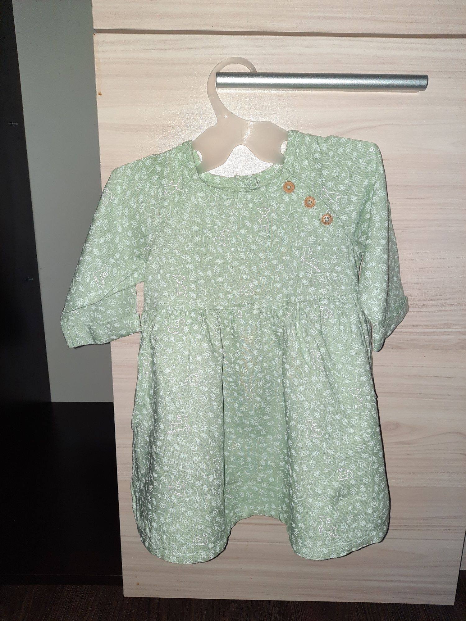 Бебешка рокля в маслено зелено