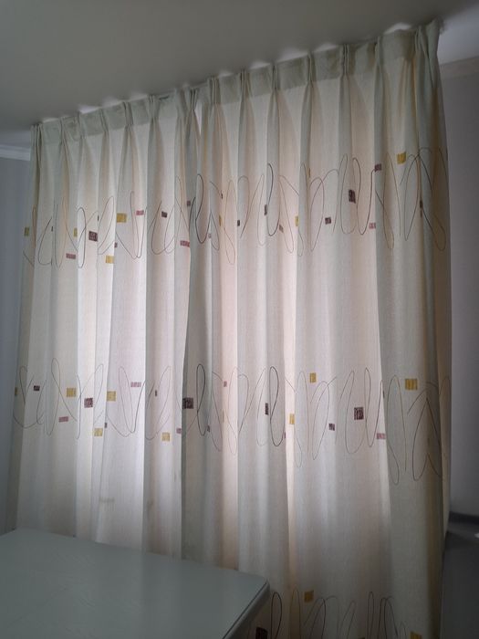 Продаются шторы на кухню
