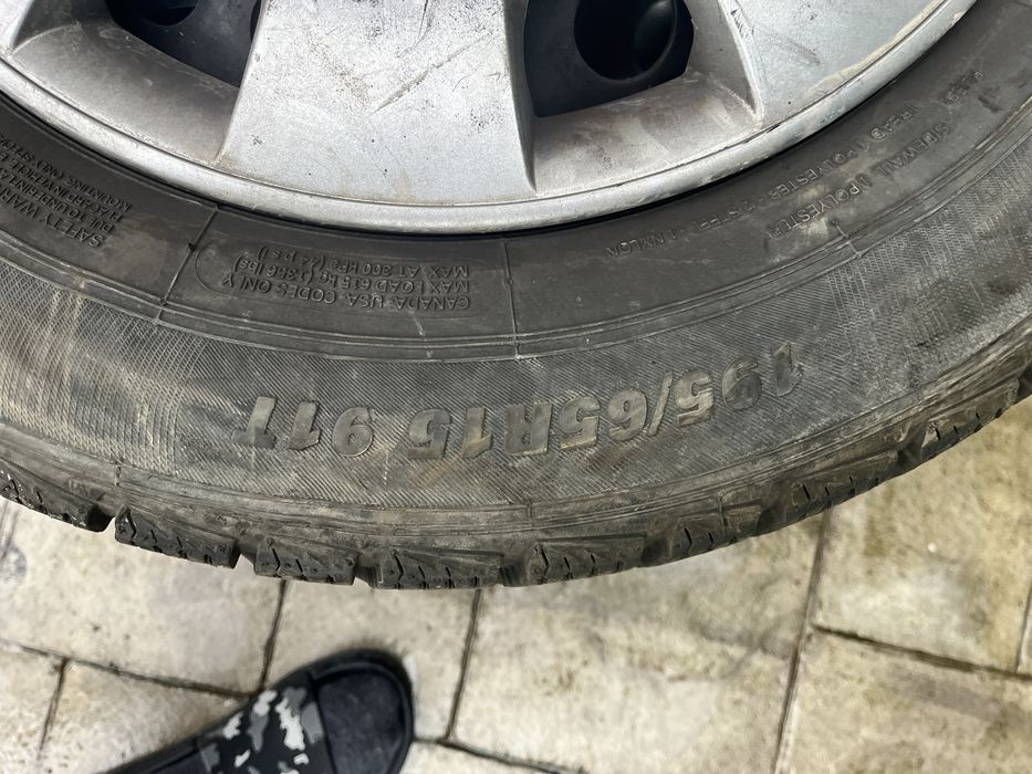 Anvelope de iarna M+S cu janta de tabla si capace skoda