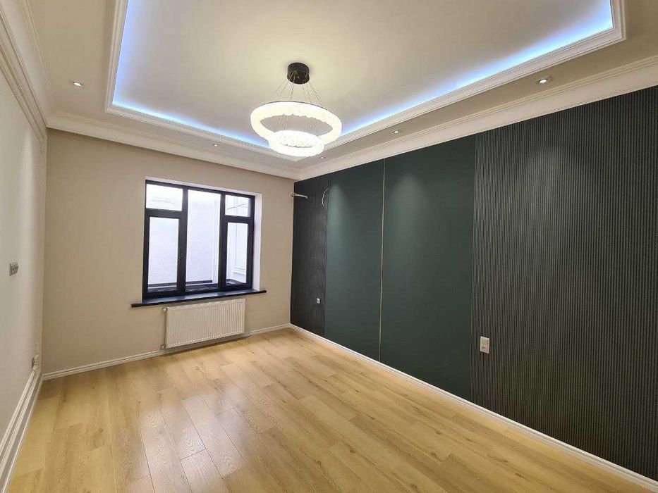 Циолковского ул. Евродом с парковкой на 5 машины