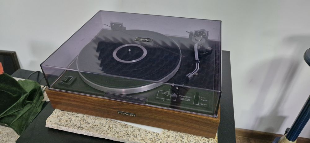 Pickup Pioneer PL12D cu doza Golding E3