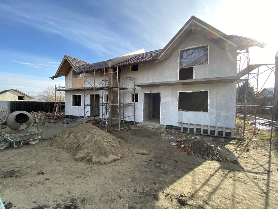 De vanzare casa p+m  in Moara Greci
