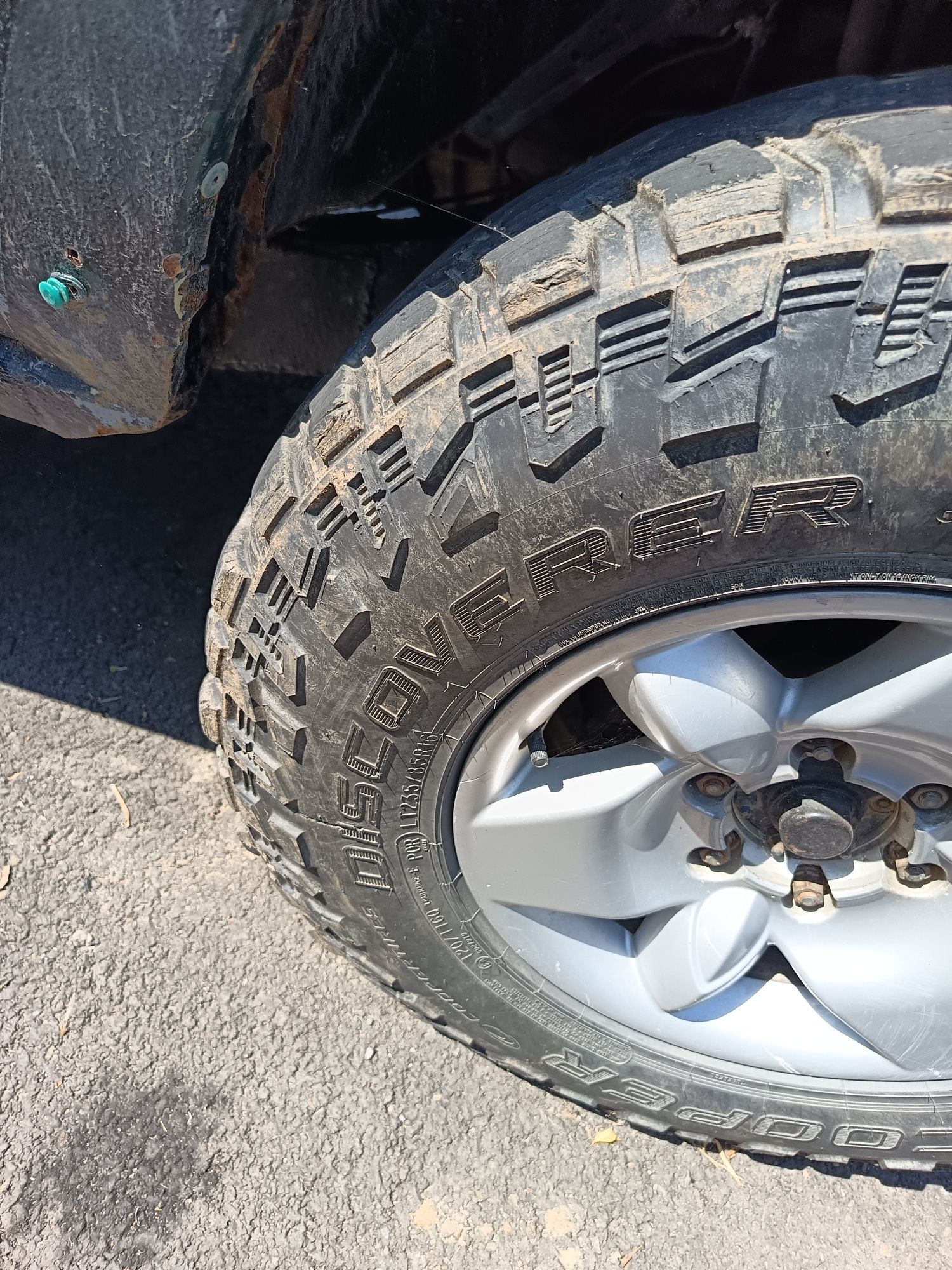 Cauciucuri 4x4 AT 235/85/16