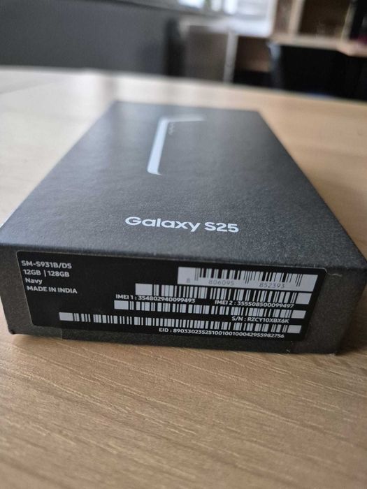 Samsung Galaxy S25 NOU albastru