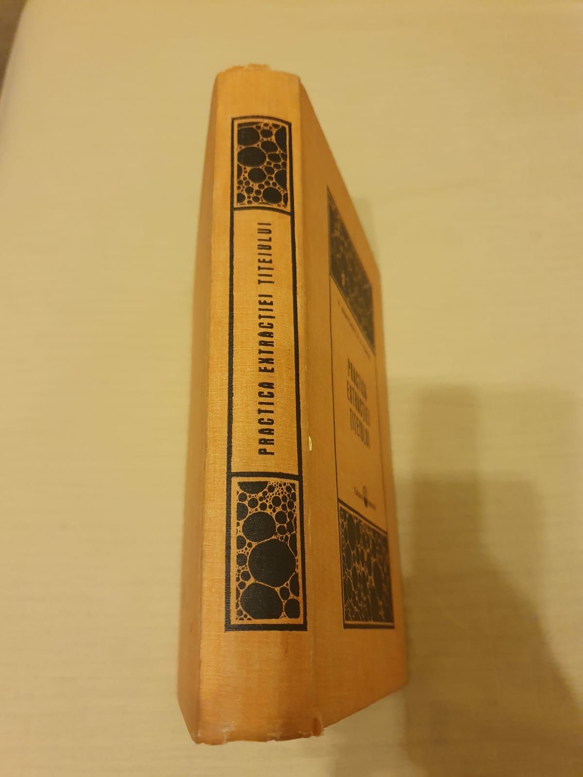 Practica extracției țițeiului, V. Anastasiu, A. Purcel, ed. Tehnica'71