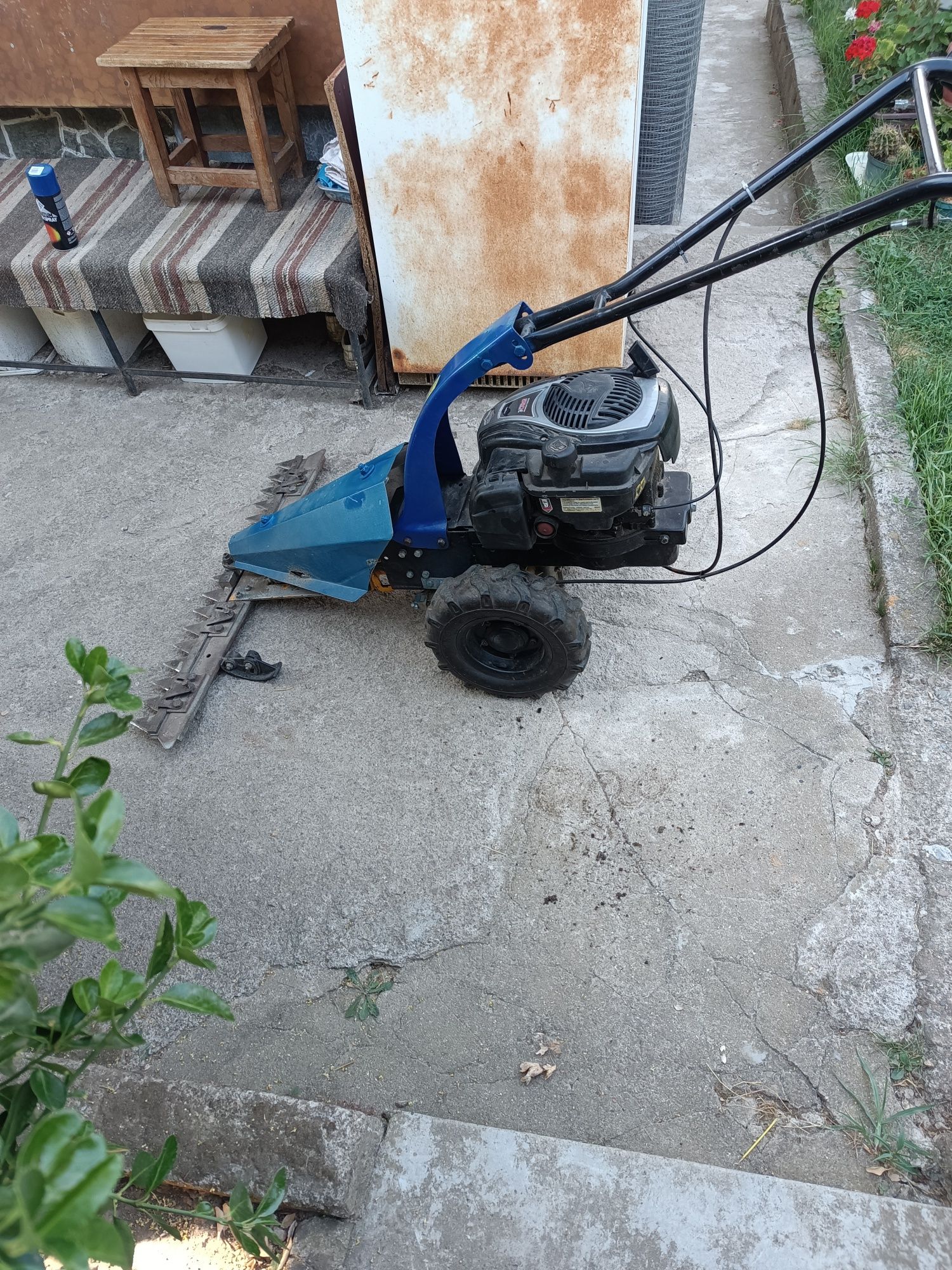 Продавам  косачка