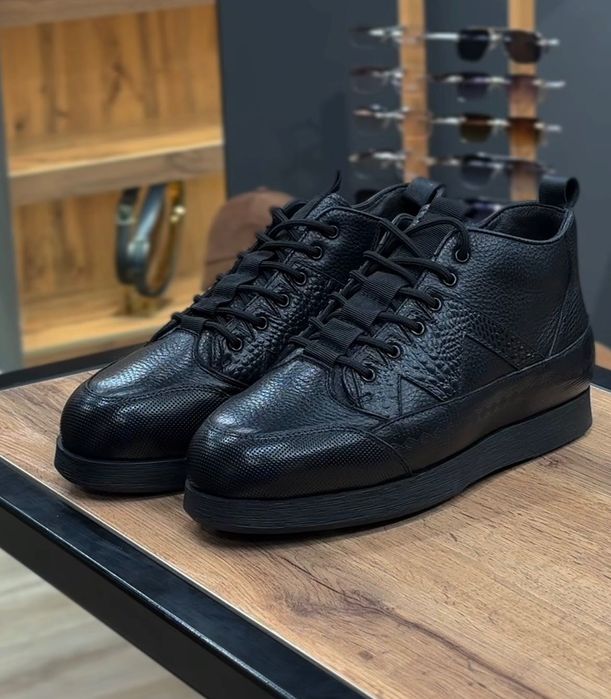 Зимний обувь 44 размер