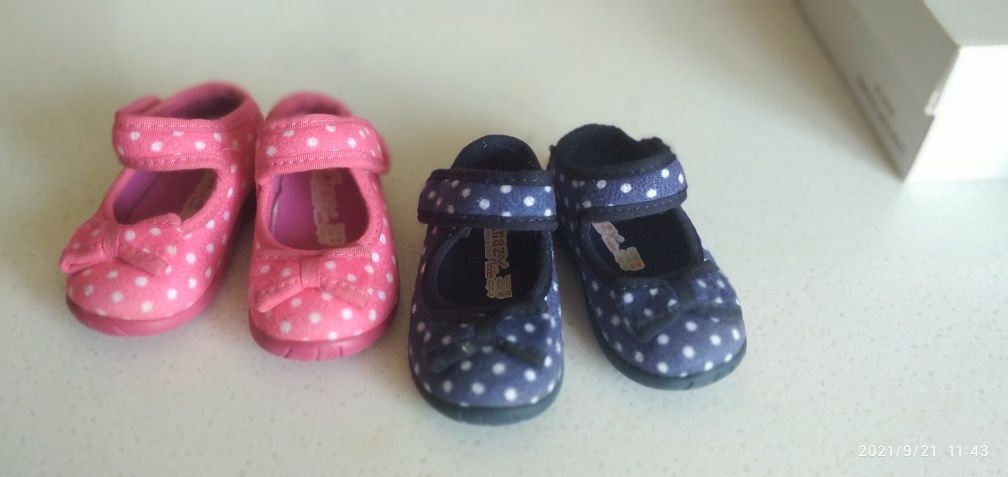 Обувь для девочек двойняшек