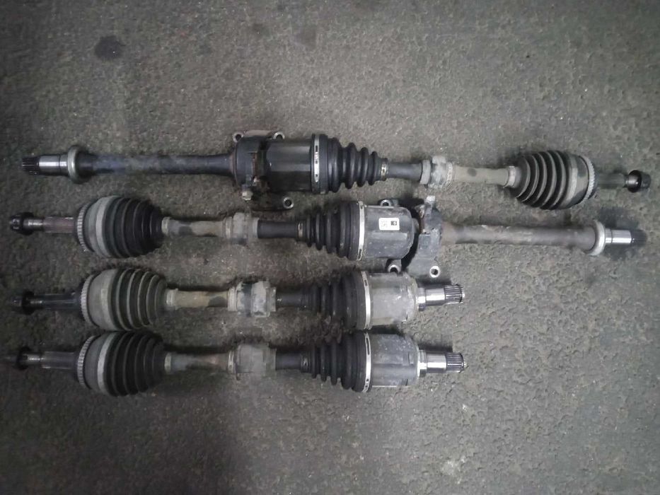 Продам оригинальный привод с гранатами в сборе от Toyota Camry 40