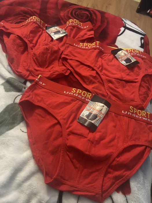 Chilot rosu pentru craciun si revelion