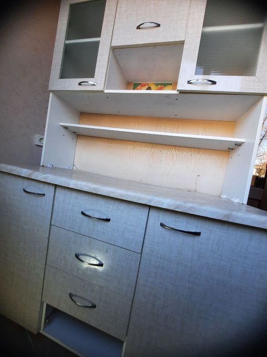 Буфет шкаф кухонный б/у