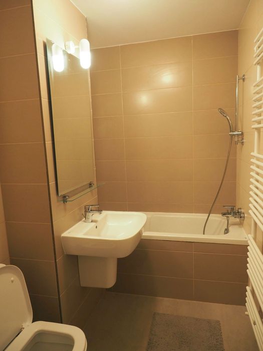 Închiriez Garsonieră 21 Residence