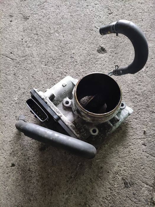 Дросел клапа за Mazda CX-5,mazda 3,mazda 6 2.2d SH01 136B0