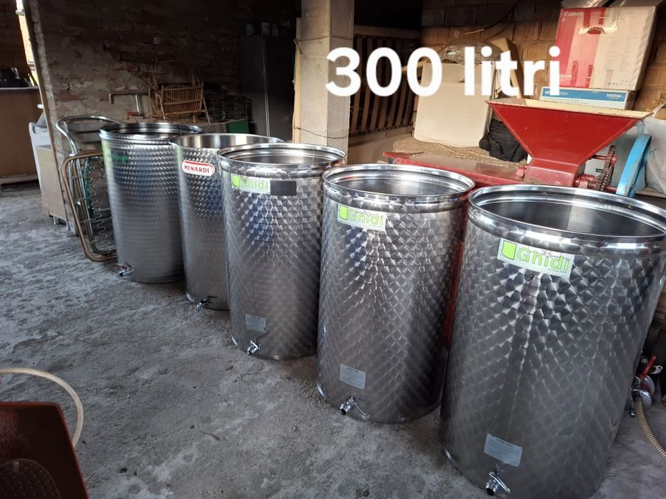 Butoi din inox cu capac flotant pentru vin