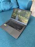 Asus Zenbook 14. ultra slim• i5•8gb• 256•taste luminate• bateria 4 ore