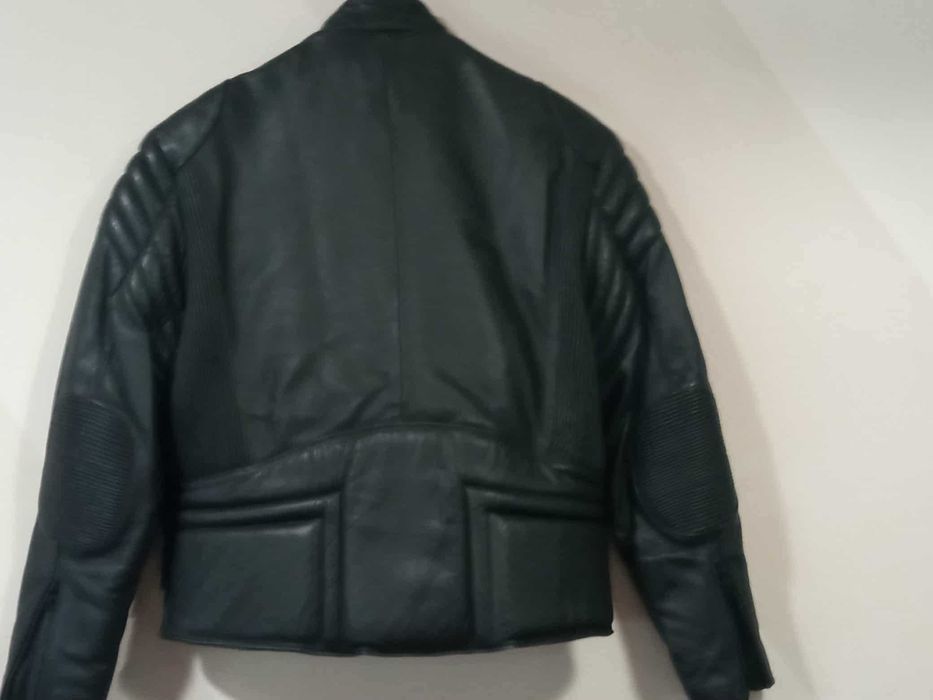 продавам Оригинално рокерско  яке