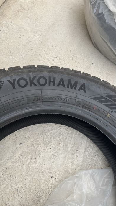 Зимние покрышки в комплекте Yokohama 225/60R17