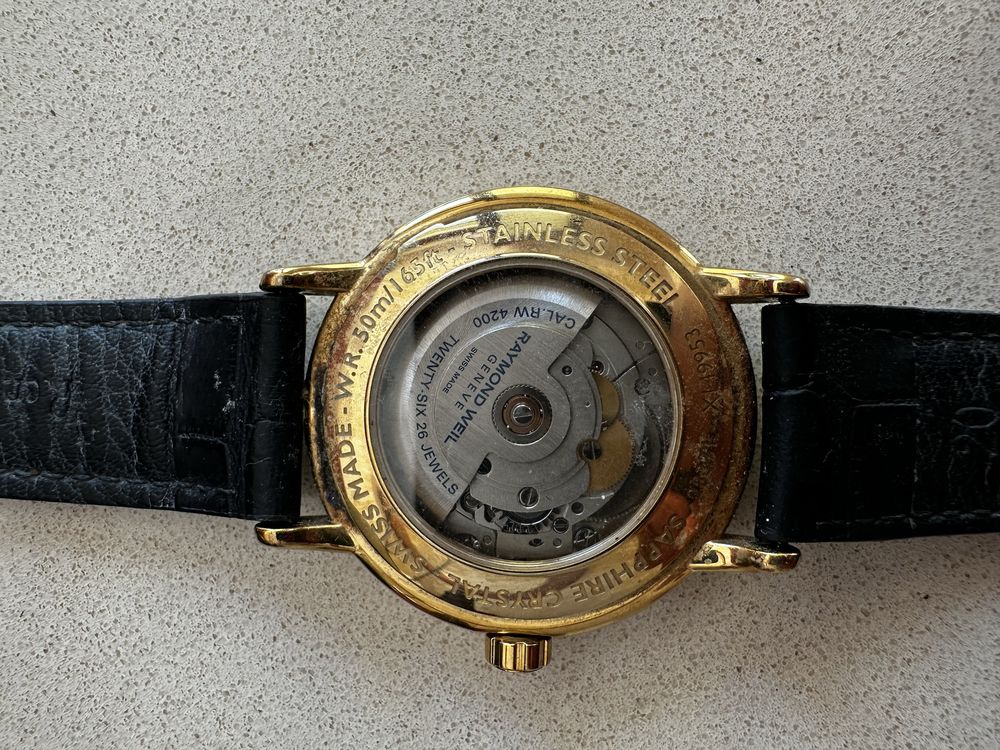 Raymond  Weil Maestro automatic - швейцарски часовник , сервизиран!