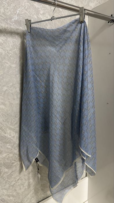 Голубой платок CELINE из жаржет-шифона — новый