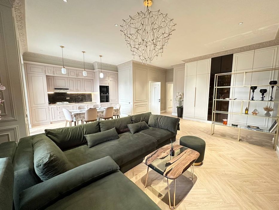 Срочно продается 2х ком квартира, ЖК Мухташам, ор-р: Финанс.инст, 91м²