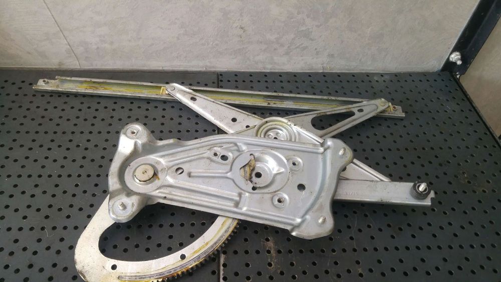 Macara geam dreapta fata renault megane 3 910851102 966021105 807200001r