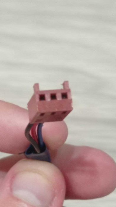 Трехпиновый DC кулер