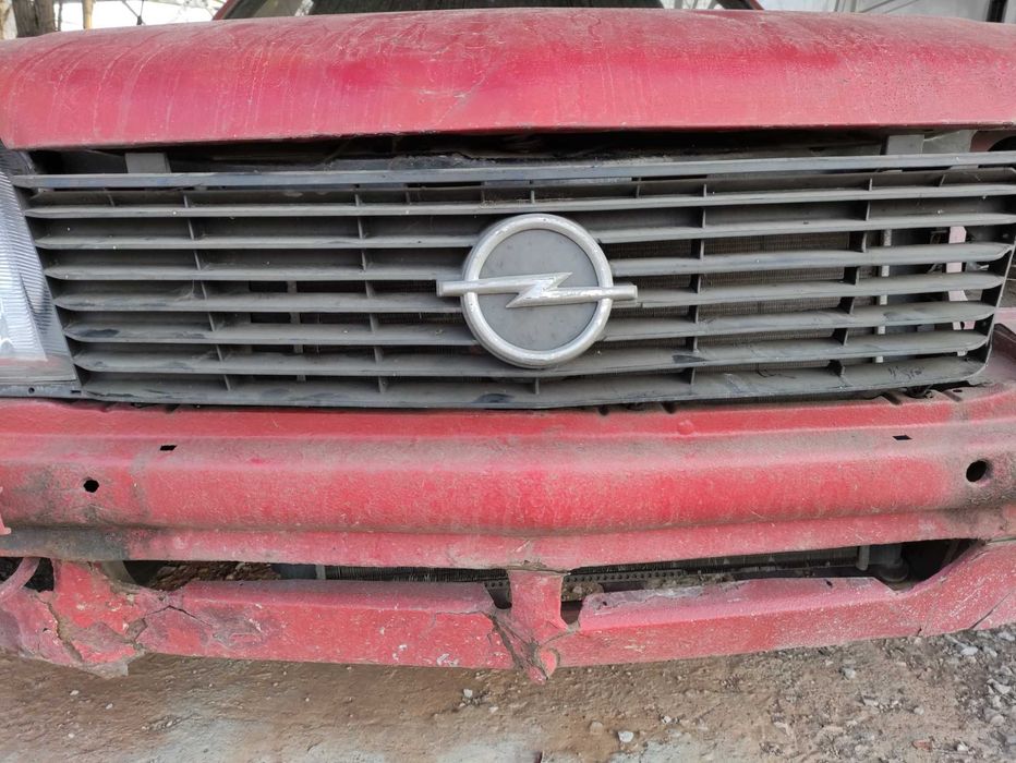 Опел Аскона, Opel Ascona и Пежо 205,Peugeot 205