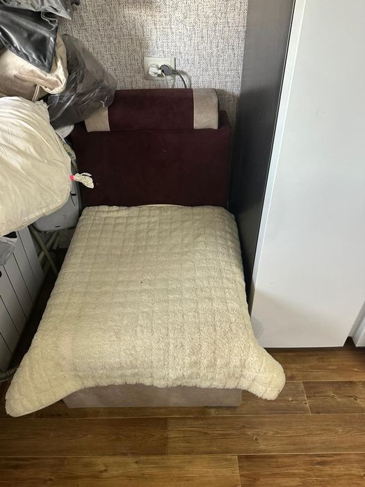 Продам диван срочно