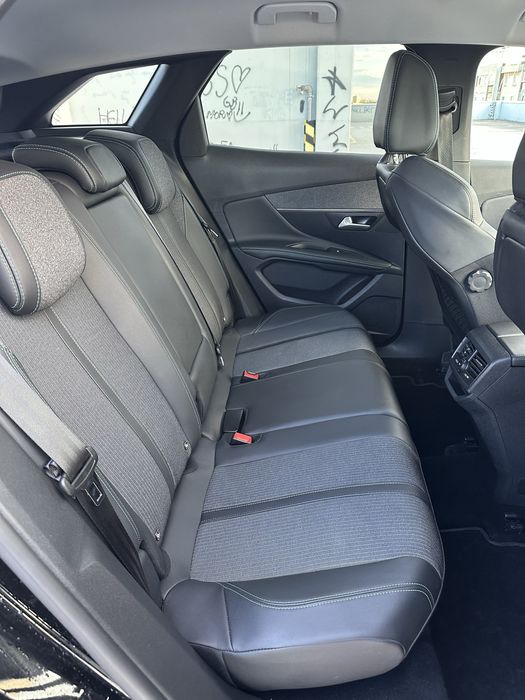 Peugeot 3008~Allure Pack~2022~Istoric service~VF3MCYHZUNS047374