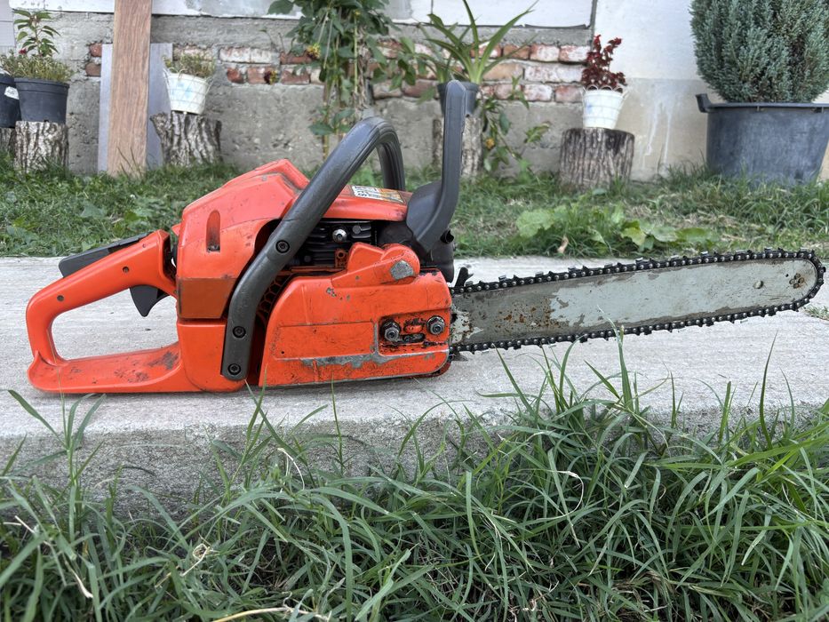 Titlu anunț: Drujbă Husqvarna 350 – stare bună, pregătită de lucru