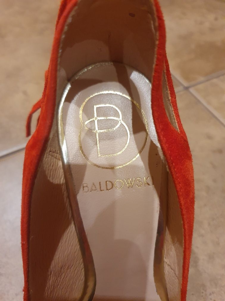Елегантни обувки на ток Baldowski