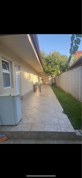 Casa de vacanta de vanzare,afacere la cheie cu fundatie pentru etaj.