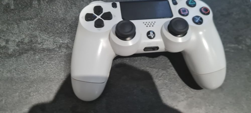 Playstation 4  добро състояние