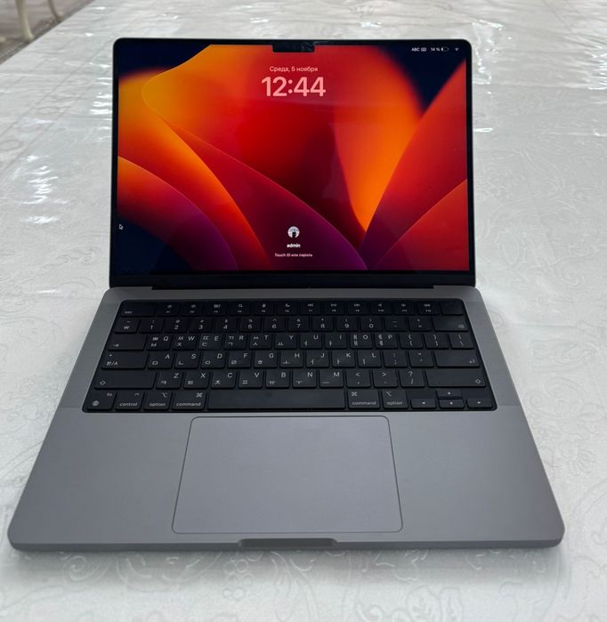 Macbook M3 Pro из кореи в отличном состояний