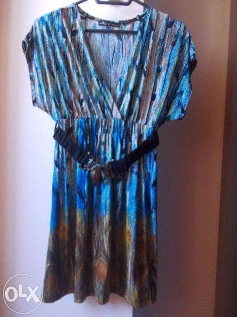 rochie bleu include cureaua