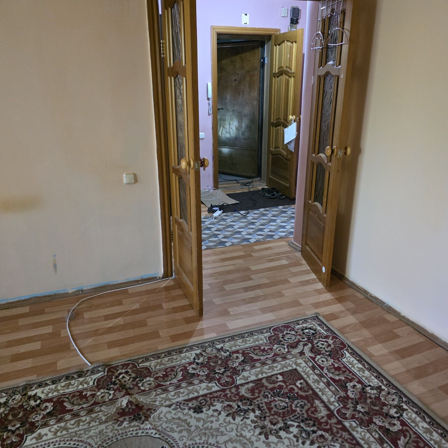 Слам квартиру в центре Уральска