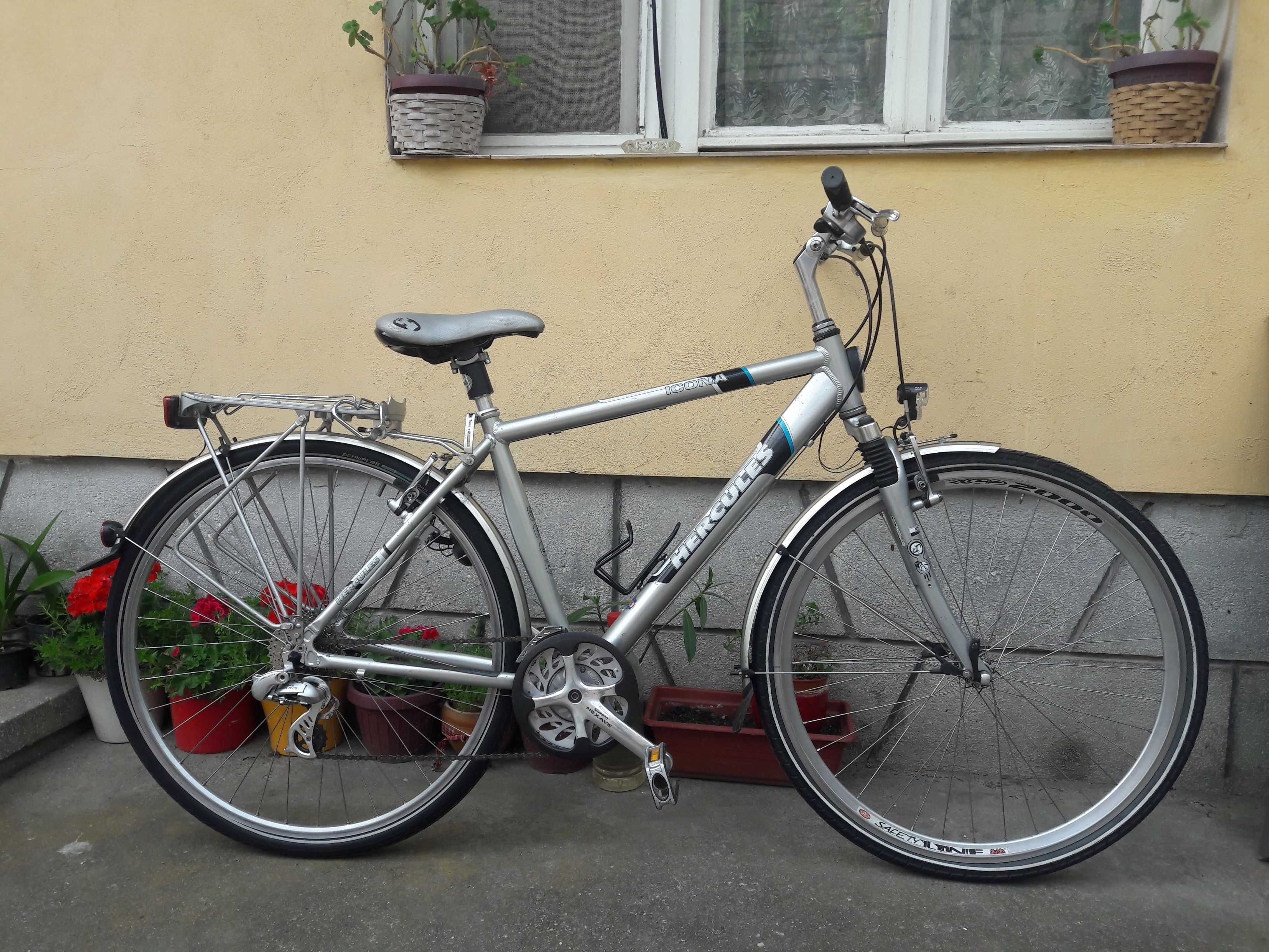 Bicicleta oraș Hercules 2x9 V și  mtb Scott Scale 1 x 9 V