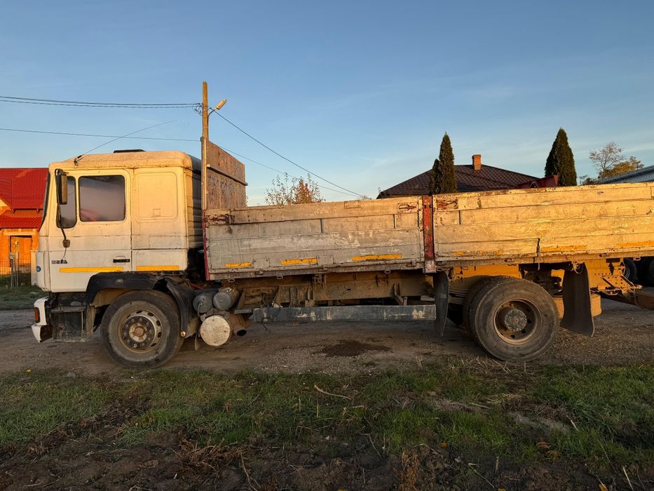 Vând basculanta cu 3 axe și camion MAN basculabil