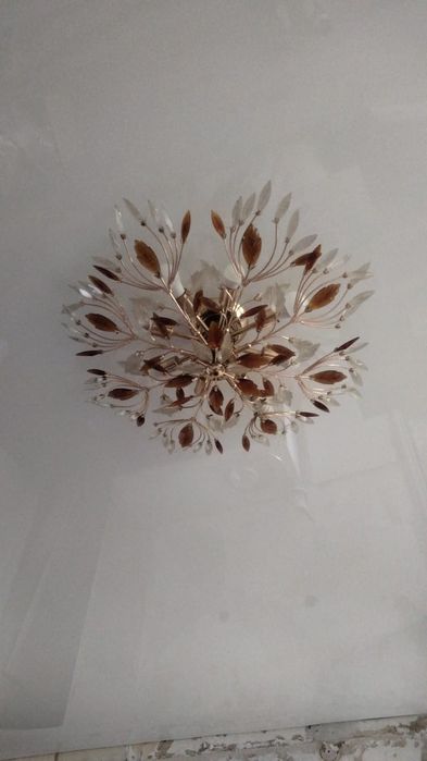 Люстра в отличном состоянии