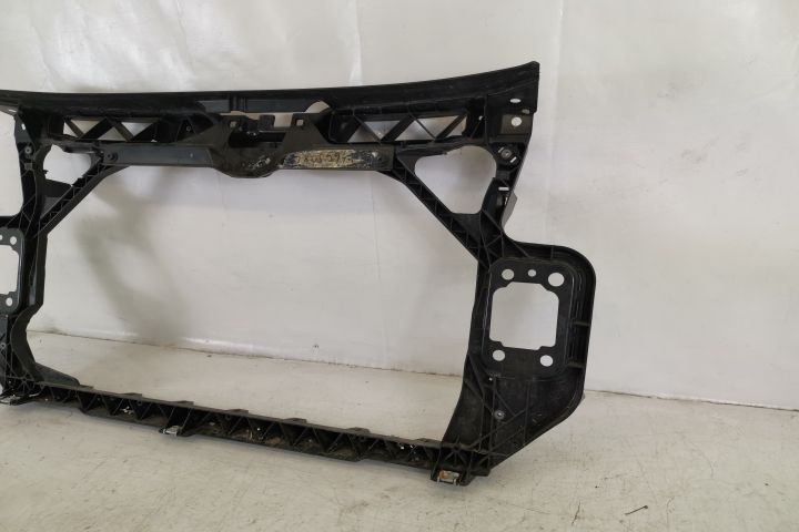 Ауди А6 / Audi A6 Оригинален теглич в добро състояние, номер 4F0805594