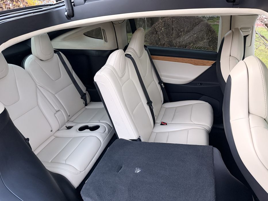 Tesla model X long range 100D